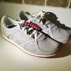 Women’s New Balance casual lifestyle shoes WL555